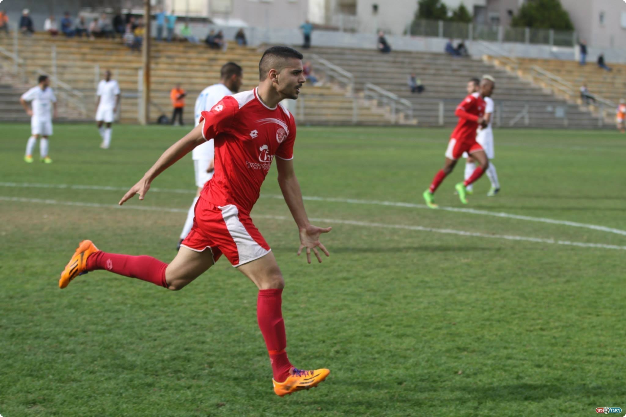 סהר אזולאי חוגג את המהפך (שלומי גבאי)